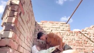 شاب هايج مع جارته المحجبة ينيكها فوق السطوح سكس مصري محجبات ixxx